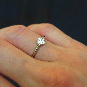 Minimalist Crystal Diamond Silver-Tone Ring
